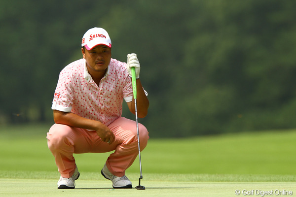 地元・福岡で小田孔明が5位タイスタート