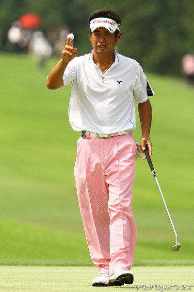 2011年 VanaH杯KBCオーガスタゴルフトーナメント 初日 池田勇太 「高麗グリーン育ちだからね。」と、男子ツアー唯一の高麗グリーンの芥屋GCも何のその！6アンダー2位タイ。