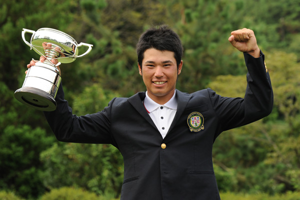 松山がプレーオフで藤本を下し初優勝！（昨年大会）