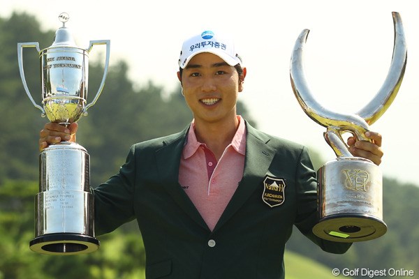 2011年 VanaH杯KBCオーガスタゴルフトーナメント 最終日 ベ・サンムン 悲願の日本ツアー初優勝をマークしたベ・サンムン。来季の米ツアー参戦を狙う
