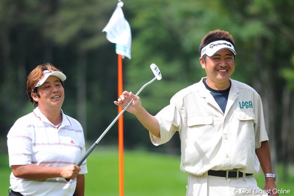2011年 ニトリレディスゴルフトーナメント 最終日 表純子夫婦