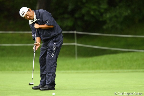 前週から使い始めた長尺パターの調子も上々…室田淳は暫定首位から3打差で最終日を迎える