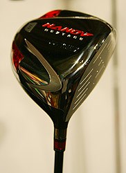 石川遼が使用する予定の新ドライバー「ナノブイ ネクステージ TYPE430」。このギアで350ヤードを狙う。