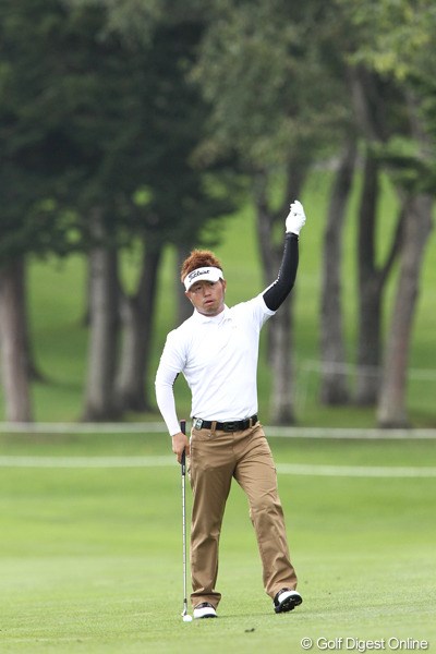 2011年 ANAオープンゴルフトーナメント 2日目 松村道央 トップと1打差の8アンダー「ハイ、打ちま～す」