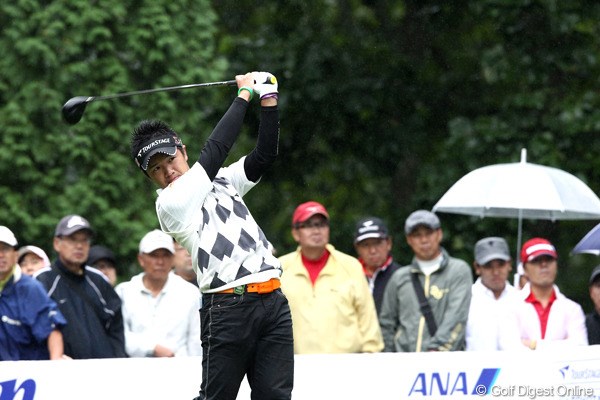 2011年 ANAオープンゴルフトーナメント 最終日 伊藤誠道 首位から出た高校1年の伊藤誠道は堂々のプレーで6位フィニッシュ。大きな経験を得て充実の表情を見せた