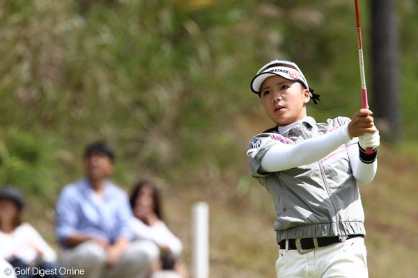 2011年 ミヤギテレビ杯ダンロップ女子オープンゴルフトーナメント 初日 有村智恵 ボギー先行も後半に巻き返した有村智恵は「明日はどうにかなると思う」と頼もしいコメント