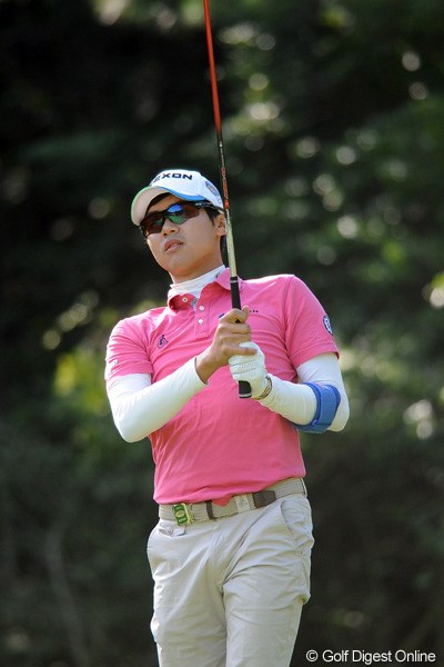 2011年 アジアパシフィックオープンゴルフチャンピオンシップパナソニックオープン 2日目 金度勲 報道陣の間ではまったく話題になってないけど、連日69で実力を見せ付けております。6位T
