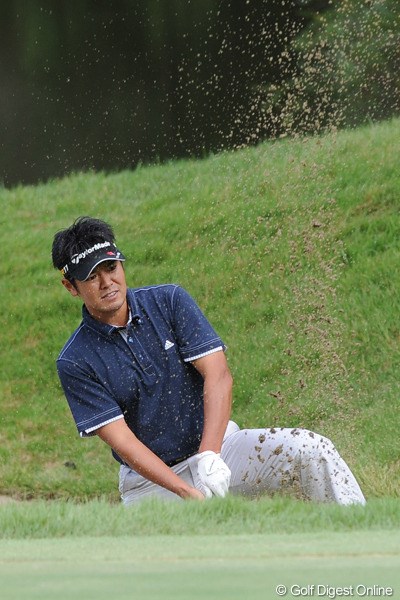 2011年 アジアパシフィックオープンゴルフチャンピオンシップパナソニックオープン 2日目 武藤俊憲 昨日からワタクシが撮るホールに限ってボギーなんやけど・・・。なんか悪うてなァ。明日はスルーしよ～っと。8位T