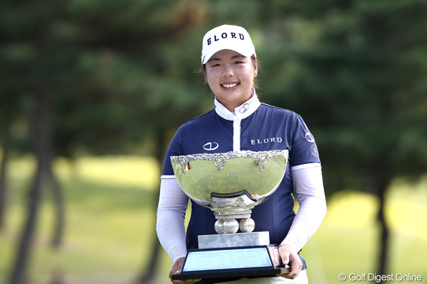 フォン・シャンシャンが逆転勝利！ 不動は1打及ばず【国内女子ツアー LPGA】｜GDO ゴルフダイジェスト・オンライン