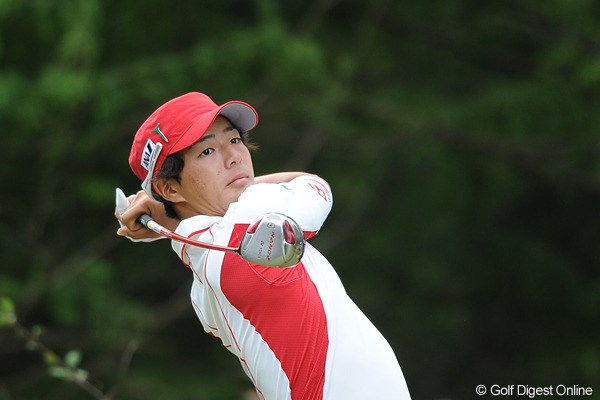 2011年 アジアパシフィックオープンゴルフチャンピオンシップパナソニックオープン 最終日 石川遼 石川遼はドライバーショットの乱れから、4日間を通じてリズムをつかむことができなかった