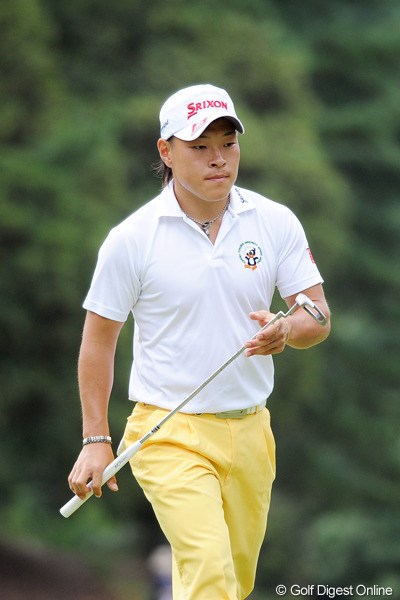 2011年 アジアパシフィックオープンゴルフチャンピオンシップパナソニックオープン 最終日 藤本佳則 ローアマ獲得の藤本佳則はまだまだ満足いかない様子。来季のツアー参戦が楽しみな存在だ