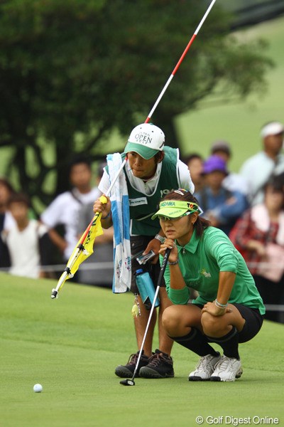2011年 日本女子オープンゴルフ選手権競技 2日目 藤田幸希 出入りの激しいゴルフながら、何とか前半は我慢できていたのですが・・・。5オーバー8位タイ。