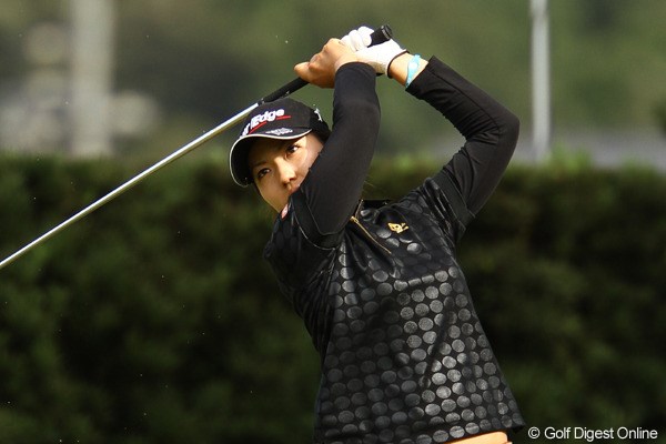 2011年 日本女子オープンゴルフ選手権競技 3日目 笠りつ子 この日のベストスコア「71」をマーク、首位に2打差で最終日を迎える笠りつ子