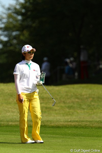 2011年 日本女子オープンゴルフ選手権競技 3日目 比嘉真美子 ローアマ争いも分からなくなって来ました。84を叩き40位タイに後退しましたが、まだアマチュアでトップです。