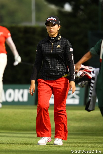 2011年 日本女子オープンゴルフ選手権競技 3日目 笠りつ子 今日1オーバーはベストスコアです。今日は一度もドライバーを使わず、3Wでティショットしたそうです。一気に2位タイへ急浮上。我慢比べは強そうな気がするのですが・・・。