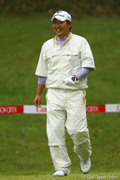 2011年 キヤノンオープン 事前 高山忠洋 先週は惜しくも優勝を逃したが、明るい表情でプロアマ戦をラウンド。