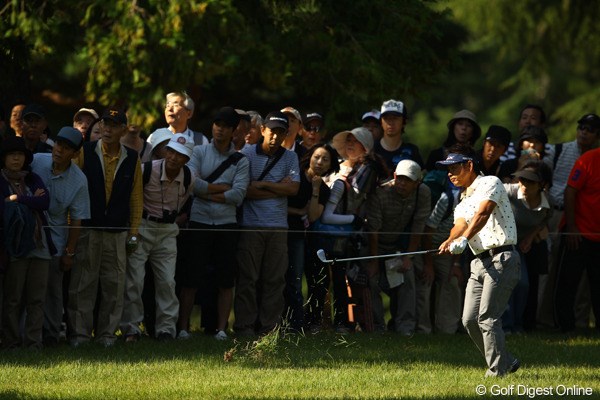 2011年 キヤノンオープン 2日目 藤田寛之 終始出入りの激しいゴルフながら、何とかイーブンパーで耐えました