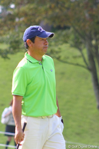 2011年 皇潤カップ日本プロゴルフシニア選手権大会 3日目 冨永浩 ドライバー平均飛距離は260ヤードの「堅実派」と語る冨永浩は、5位タイで最終日を迎える