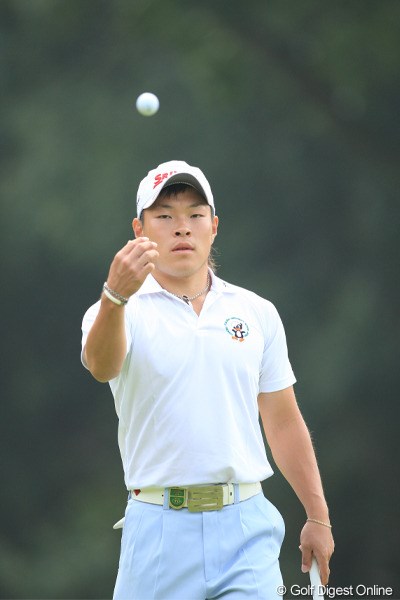 2011年 日本オープンゴルフ選手権競技 初日 藤本佳則 －1で好スタート！彼の筋肉質量は未知数。