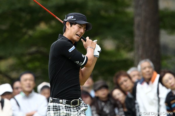 2011年 ブリヂストンオープンゴルフトーナメント 2日目 石川遼 やっちまったか～？トップとは3打差