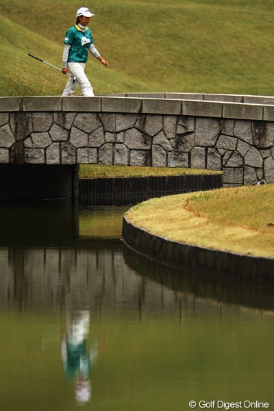 2011年 樋口久子 森永製菓ウイダーレディス 最終日 原江里菜 昨日までのゴルフはどこへやら。今日はショットが乱れまくり。復活を待ち続けたいです。