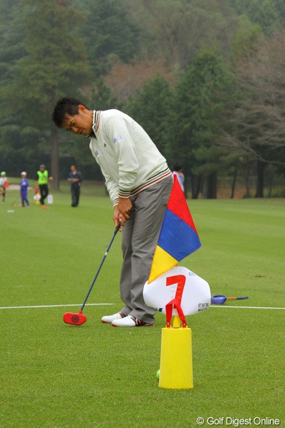 2011年 第9回スナッグゴルフ対抗戦 JGTOカップ全国大会 武藤俊憲 スタートから4連続イーグルの武藤俊憲、真剣モードです