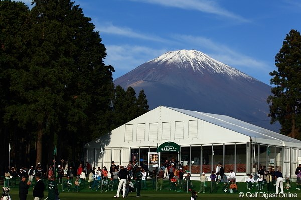 2011年 三井住友VISA太平洋マスターズ 最終日 御殿場コース 富士山って朝しか見えないの？