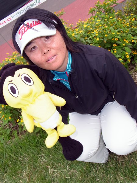 2011年 LPGAツアーチャンピオンシップリコーカップ事前情報 不動裕理 日本相撲協会のキャラクター、ひよの山のヘッドカバーを愛用する不動裕理。相撲観戦も大好きです！