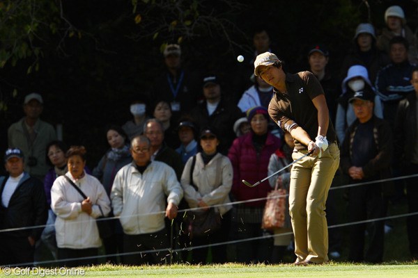2011年 カシオワールドオープンゴルフトーナメント 初日 石川遼 ショットがぶれながらも、石川遼はショートゲームが冴えて出遅れを免れた