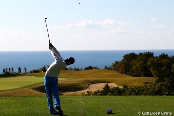 2011年 カシオワールドオープンゴルフトーナメント 初日  松山英樹 早く海の向こうへ飛び出して欲しいなぁ。