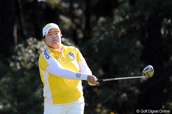 2011年 LPGAツアーチャンピオンシップリコーカップ 2日目 アン・ソンジュ 2年連続賞金女王が最終戦でもその実力を発揮している
