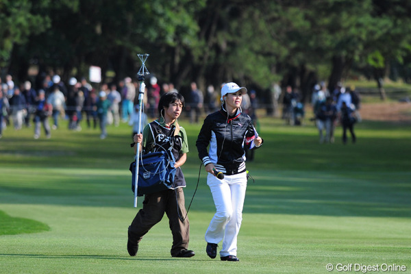 古閑美保が早速リポーターとして初仕事