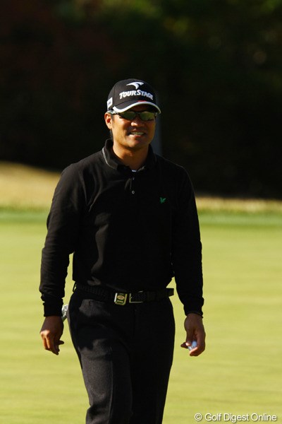 2011年 カシオワールドオープンゴルフトーナメント 3日目 宮里優作 最近は、良くも悪くも笑顔でラウンドしてる事が多いです。