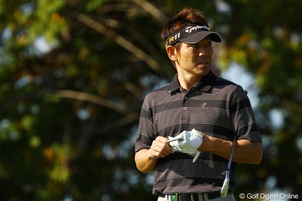 2011年 カシオワールドオープンゴルフトーナメント 3日目 田中秀道 まだ腰が痛そうな様子でのラウンド。残念ながら3つスコアを落とし、24位タイへ後退。また明日、がんばって欲しいですね。