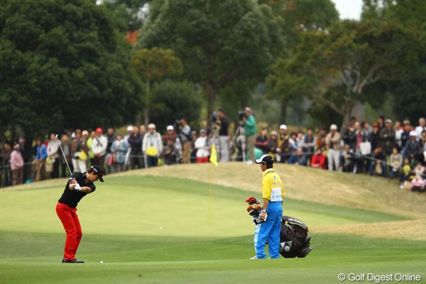 2011年 カシオワールドオープンゴルフトーナメント 最終日 石川遼 決勝ラウンドでチャージをかけた石川遼だったが、今季初勝利へは届かなかった。