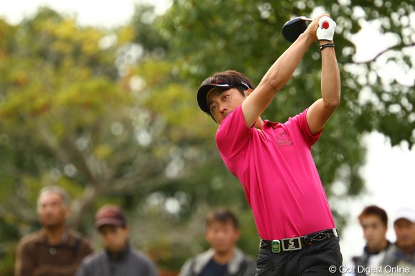 2011年 カシオワールドオープンゴルフトーナメント 最終日 冨山聡 昨日に引き続き、今日も本当に自分を見失わない素晴らしいゴルフでした。4位タイフィニッシュ。一気に賞金ランキング49位で初シードです。