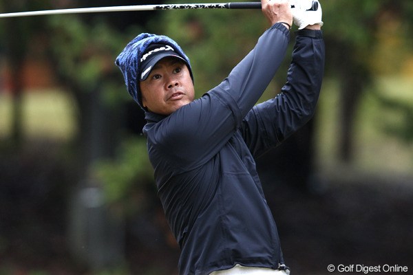 2011年 ゴルフ日本シリーズJTカップ 初日 藤田寛之 首位スタートを切った藤田寛之。大会2連覇での今季初勝利を狙う