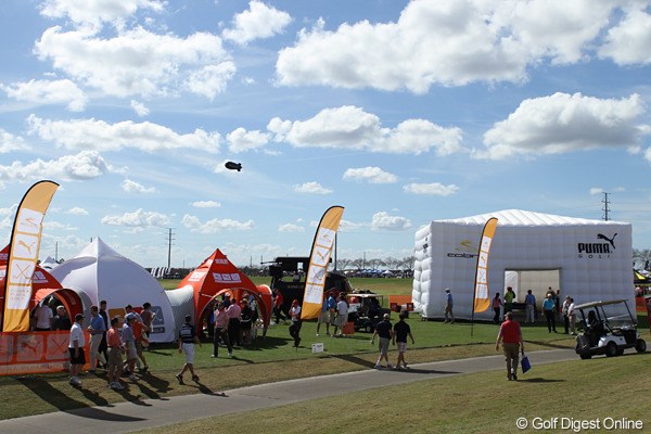 2012年 PGAショー デモDay コブラ・プーマゴルフブース全景