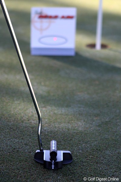 2012年 PGAショー デモDay レーザーパター このままコースで使えたら、パッティングの確率はぐんとアップしますね