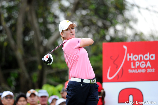 カリー・ウェブ、「タイ・マッサージが必要ね」