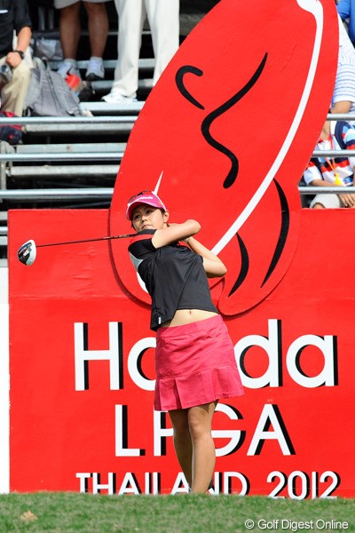 2012年 ホンダ LPGAタイランド2012 最終日 諸見里しのぶ 6バーディ、6ボギーという豪快（！）なゴルフで33位Tフィニッシュ。マッ、シーちゃんの開幕は沖縄やからね！これはウォーミングアップちゅうことでヨロシク！