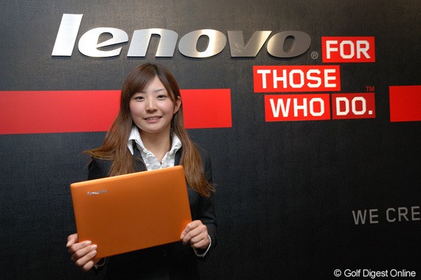 2012年 斉藤愛璃 Lenovoとスポンサー契約 今季はLenovoのロゴを身につけルーキーイヤーを戦うことになった斉藤愛璃