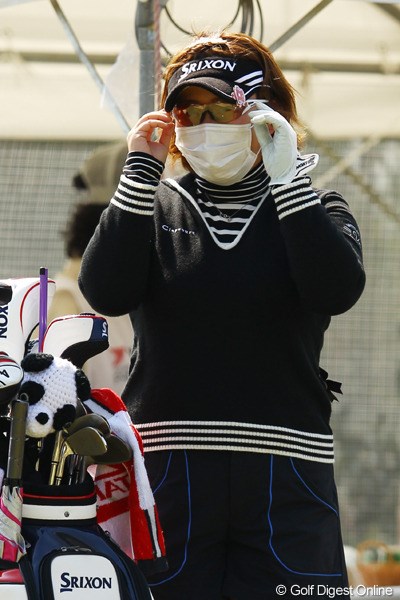 2012年 ヨコハマタイヤゴルフトーナメントPRGRレディスカップ 2日目 吉田弓美子 「私は誰でしょう？」