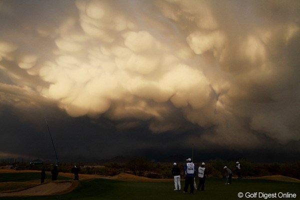2012年 RRドネリー LPGA ファウンダーズカップ 最終日 雲 なんだかすごく面白い形の雲。ちょっと怖い？