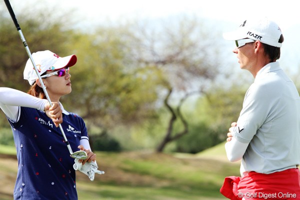 2012年 クラフトナビスコ選手権 事前 チェ・ナヨン＆ケビン・スメルツ