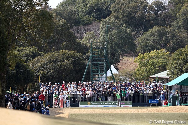 2012年 ヤマハレディースオープン葛城 初日 1番ティ