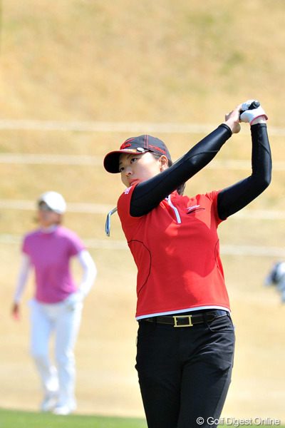 服部真夕は初日87位から9位へ