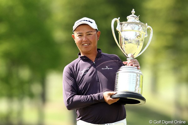 2012年 日本プロゴルフ選手権大会 日清カップヌードル杯 最終日 谷口徹 2年ぶりの大会制覇でツアー通算18勝目。谷口徹は完全優勝でその強さを見せ付けた。