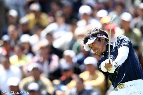 2012年 日本プロゴルフ選手権大会 日清カップヌードル杯 最終日 深堀圭一郎 力強さを感じさせるショット！
