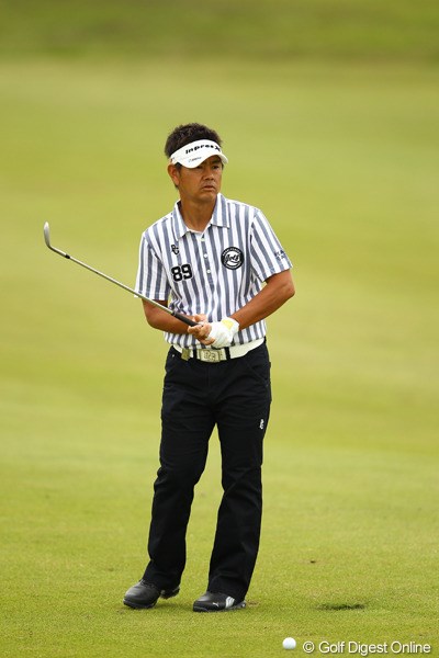 2012年 とおとうみ浜松オープン 最終日 藤田寛之 今日は5つスコアを伸ばしましたが、本当に初日のゴルフだけが悔やまれますね。